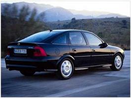 Вектра В. 
Регулятор холостого хода. Летит раз в полгода. Ставишь новый - оригинал - летит через год максимум. Продал нахер