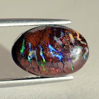 Благородный Болдер Опал 4.17 Ct 

 Статус: Новинка 
Вес - 4.17 Ct.
Размер - 11.9 x 7.9 x 4.8 mm.
Форма - овал кабошон.
Цвет – радужный.
Чистота – непрозрачный.
Родина - Австралия, Квинсленд.
Не гретый.
 Цена USD: 175.00