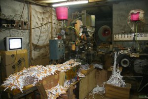 Как производят модельные туфельки в Индии