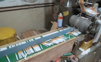 Как производят модельные туфельки в Индии