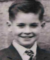 мой любимый и ужасный OZZY
плюс детство,автор упустил самую яркую Легенду.Попровляю)