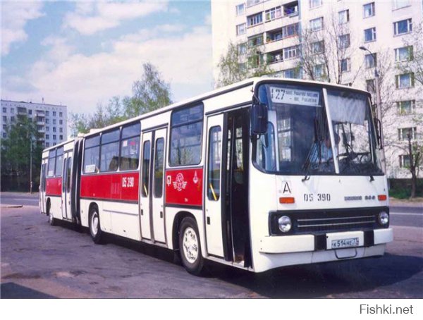 Были и аквариумы(так мы их называли).Но не пошли эти двери,плотность не выдерживали видно от перенаселения.вернулись к складным створкам.