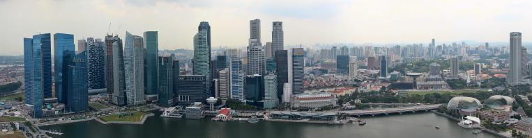 Вид на Сингапур из бассеина Marina Bay Sands