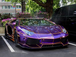 Вот это круто смотрится, а тойотка так себе говнишко