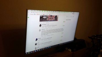 Я тебе тоже открою глаза. Может у вас в деревне DVD плееры и ставят на пол, то в нашей деревне есть места более для этого подходящие.
P.S. С телеком не угадал. Мой Samsung UE55F8500.