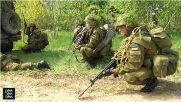 Не поверишь - есть... "пионЭр лагерь строгого режима". Зачем? НАТО потому что.