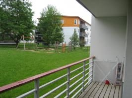 По всей видимости вы  давно не были ни в Тарту,... ни в Усть Нарве :-) Про Усть Нарву отдельная песня, а  названный вами район  расстроен  до самого аэродрома. Впрочем, его уже нет... Эти домики  на бывших огородах...до Кырвекюла...:)