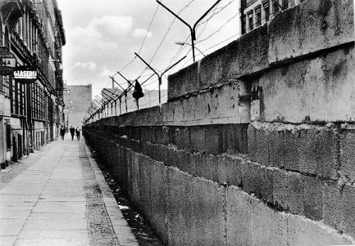 Берлинскую стену забыли