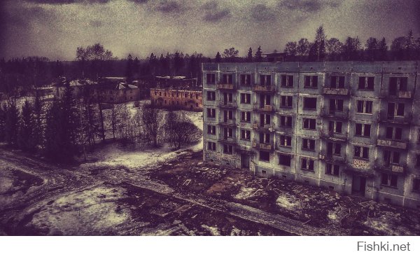Город-призрак Адуляр.100км от Москвы.Мертвая тишина,лишь иногда слышны звуки падающих от ветра предметов.