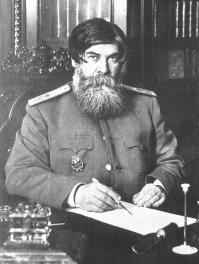 Прототипами Филиппа Филипповича называют Пирогова и Бехтерева.