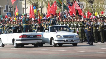 Вот тоже непонятно - то ли народное творчество, то ли официальная продукция ГАЗа.