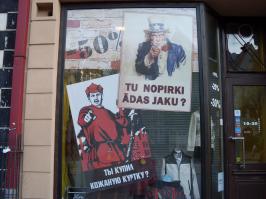 Ты купил кожаную куртку? Фото 2011 года. Рига.