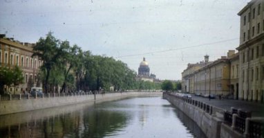 И немного позднее.