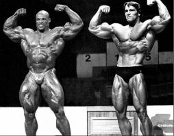 Arnold и Ronnie