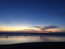 Вот закат и пляж