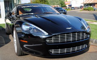 Сексуальные девушки и красивые автомобили