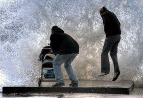 у меня внутри аж все перевернулось!! как отец ребёнка заявляю - ИДИОТЫ!