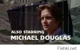 Затем Лесли Нильсен успешно появился в кадре в ленте "Улицы Сан-Франциско" - это сериал такой был и одну из главных ролей Майкл Дуглас играл.