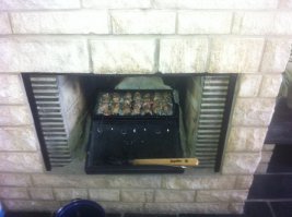 У меня такие датчики есть но для коптильни :)Всю жизнь мясо жарил без всяких датчиков :) Иногда приходят гости а на улице льет а уже собрались делать шашлыки :) Меня спасает камин в зале :)