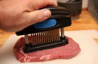 Вот тут сразу видно что доска у него одна :) А не дуб бамбук и т.д :)