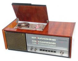 В конце 70х отец купил.