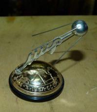 Вот такой был в детстве сувенир.