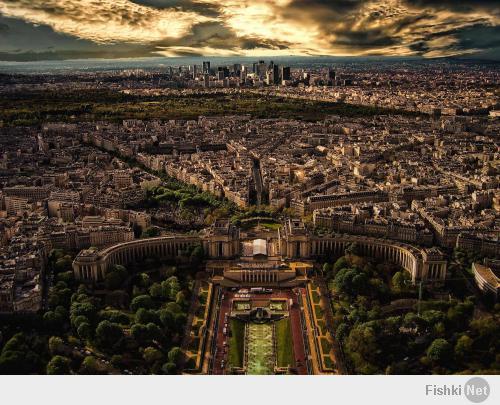 Ну вообще-то Париж выглядит так ;)