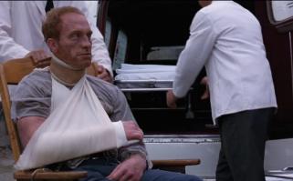 Помните главного пида.са в фильме "Побег из Шоушенка"? Такие как этот водитель только так могут успокоиться как его успокоили.