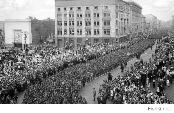 Москва 17 июля 1944 участвовали 42000 человек