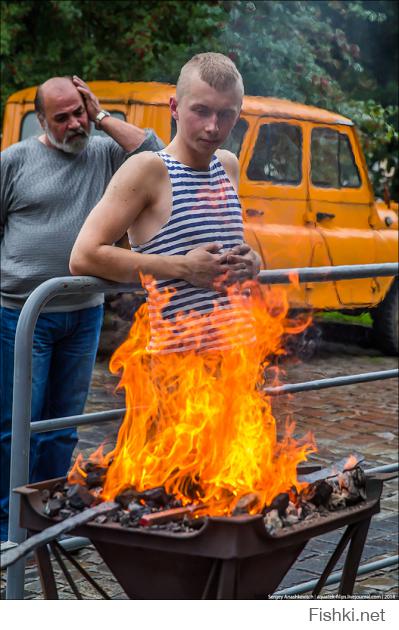 Показалось.