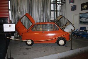 Вот это авто уже само по себе, как авто-прикол....