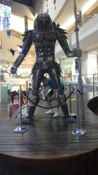 а этот в тель-авиве