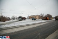 Столб на дороге