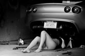 Сексуальные девушки и красивые автомобили