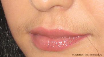 Женские усы