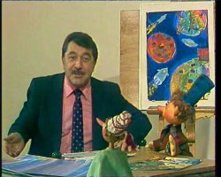 А выставку Буратино куда дели?