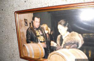 DOMA ESTI REPRODUCTIEA Etoi KARTINI(NA FOTO SIGAL) u nas v MIlestii Mici !