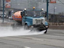 А я помню в детском саду поливалку все ждали! Тоже нравилась за механикой наблюдать мусоровоза. Только нашим водилам я что-то не решался помахать и да и вообще подходить.