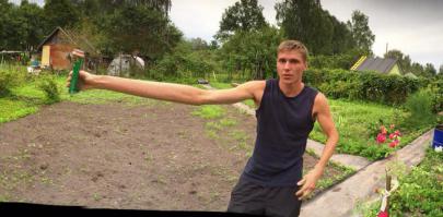 кадр получился с первого раза, только пиво обрезалось :D