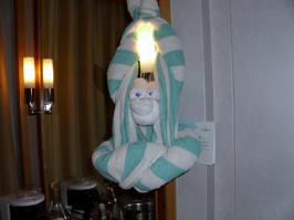 10 самых потрясающих скульптур из банных полотенец