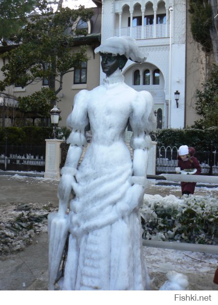 Ялтинская набережная после шторма в феврале 2012 года.