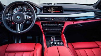 Топ-10 автомобильных интерьеров 2015 года