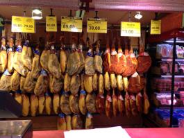 Автору огромное спасибо за пост! От себя добавлю фотку из типичного небольшого Испанского супермаркета.