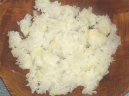 Гриб спарассис курчавый в магазинах продается в виде салата под названием "морские гребешки"