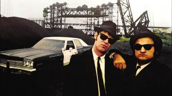"Дуэль" 1971 - Спилберг
"Братья Блюз" 1980 - Лэндис
"Побег" 1972 - Пекинпа
"Конвой" 1978 - Пекинпа