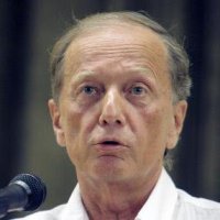 Лишний раз убеждаюсь, что Задорнов был прав, говоря "Ну тупые!..." (не в обиду американцам, конечно). Взрослые люди не могут понять многих простецких вещей советского периода. Вот что значит все-таки разный менталитет у нас с ними. Нам непонятны их действительно е(б)анутые на голову законы. Им непонятны наши простейшие бытовые изобретения.