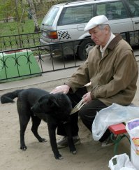 Безденежье, жизнь за крохи практически в нищете - проблема русских советских актеров, в одночасье ставших никому не нужными...