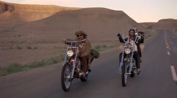 С такой фамилией и без путешествий! Нет! 
Настоящий беспечный ездок!