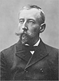 Руаль Амундсен
Первый человек, достигший Южного полюса (14 декабря 1911 года). Первый человек (совместно с Оскаром Вистингом), побывавший на обоих географических полюсах планеты. Первый путешественник, совершивший морской переход Северо-Западным проходом (по проливам Канадского архипелага), позднее совершил переход Северо-Восточным путём (вдоль берегов Сибири), впервые замкнув кругосветную дистанцию за Полярным кругом. Один из пионеров применения авиации — гидросамолётов и дирижаблей — в арктических путешествиях. Погиб в 1928 году во время поисков пропавшей экспедиции Умберто Нобиле. Имел награды многих стран мира, в том числе высшую награду США — Золотую медаль Конгресса, его именем названы многочисленные географические и иные объекты.

Дирижабль «Норвегия» с Амундсеном и Нобиле на борту достиг Северного полюса и  финишировал на Аляске. А когда, два года спустя, Амундсена спросили, будет ли он участвовать в поисках экспедиции Нобиле, он ответил: «Без промедления» и  кинулся спасать человека, с которым находился в ссоре. Дальнейшее известно: Нобиле снял со льдины шведский летчик Лундборг, семерых членов его экспедиции – советский ледокол «Красин». А Руаль Амундсен, выживший в сложнейших условиях своих арктических и антарктических экспедиций,  пропал без вести вместе с экипажем гидросамолета «Латам».  

У Симонова есть стихотворение памяти Амундсена, "Старик". Как раз о том, что почетный пенсионер все бросил и полетел спасать товарищей. Неимоверно сильное. В детстве учил, до сих пор концовку помню:

Под осень, накануне ледостава,
Рыбачий бот, уйдя на промысла,
Найдет кусок его бессмертной славы -
Обломок обгоревшего крыла.