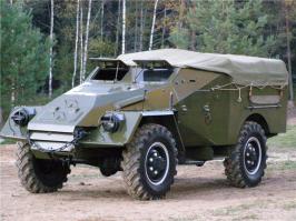 еще можно купить БТР-40. примерно 1 млн рублей. Не плавает, но зато удобен- по размеру как ГАЗ-66, по городу проще ездить, запчасти газовские, да и вид ретро. Есть варианты с крышей.